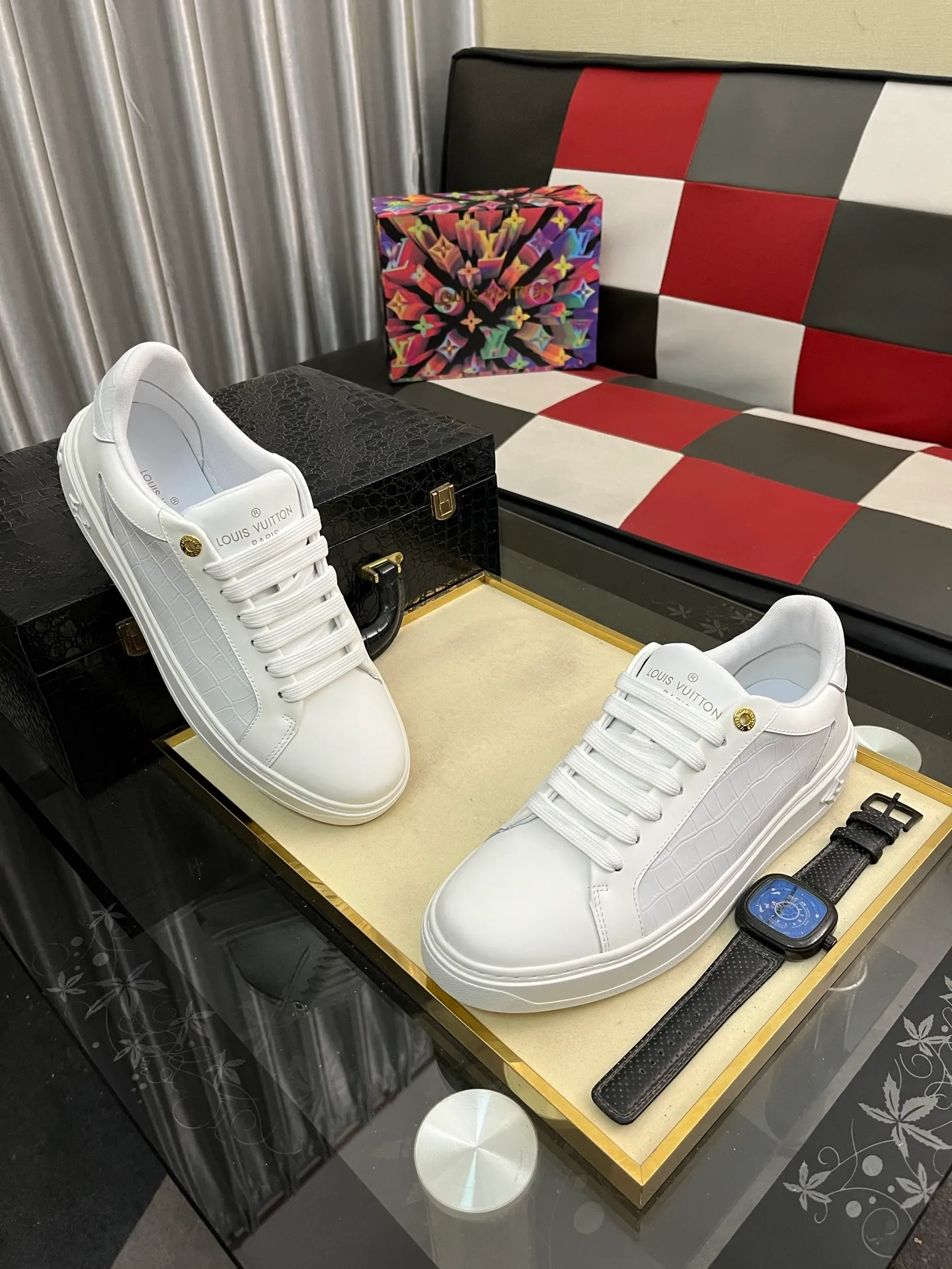 Men's shoes 💰520⌚️⌚️LV Louis Vuitton. The latest fashionable casual shoes are popular in physical stores. New spring and summer comfortable imported custom original cowhide, unique jacquard fabric element design. With sheepskin lining, Lv original bottom, [sun][sun] high-end packaging and high quality💪Details determine the quality, you can enter and leave the counter at will, welcome to compare🇮🇹Number of sizes 38-445️⃣Color options available